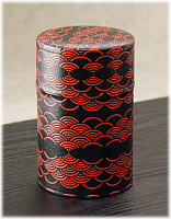 茶缶　鎌倉彫模様波